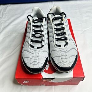 Nike air max plus gs 4.5y